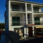 In With Balcony, Air Condition, Wifi, Washing Machine * Vinišće