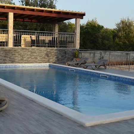 In With Balcony, Air Condition, Wifi, Washing Machine Apartment Vinisce